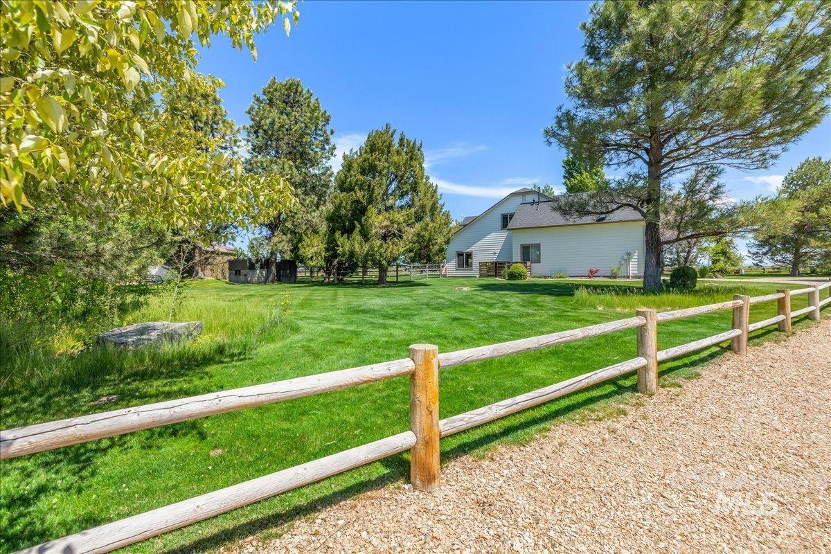 18593 S Pleasant Valley Rd, Kuna, Idaho 83634, 4 Bedrooms, 3 Bathrooms, Residential For Sale, Price $1,500,000, 98986201