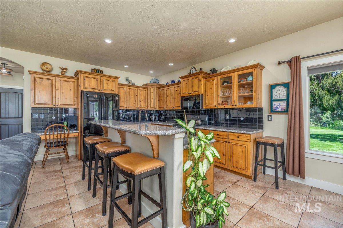 18593 S Pleasant Valley Rd, Kuna, Idaho 83634, 4 Bedrooms, 3 Bathrooms, Residential For Sale, Price $1,500,000, 98986201