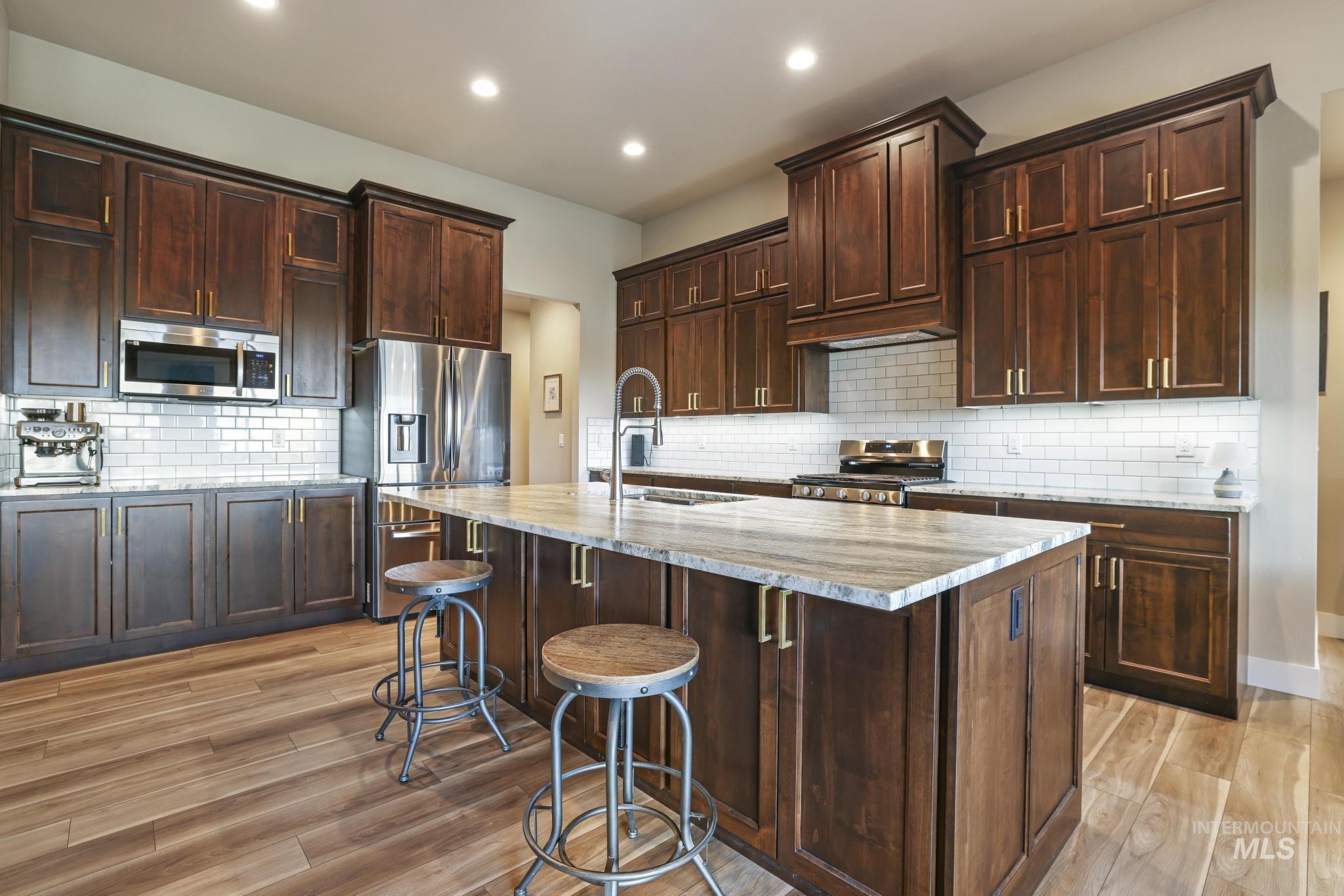 3840 Susan Cir E, Kimberly, Idaho 83334-5502, 4 Bedrooms, 2.5 Bathrooms, Residential For Sale, Price $750,000, 98986203