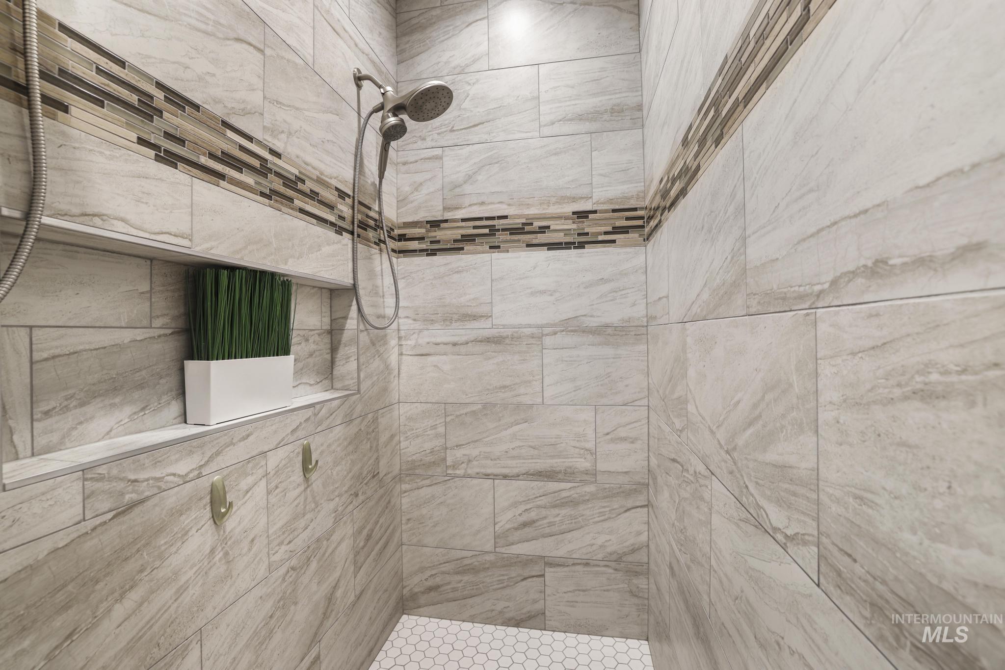 3840 Susan Cir E, Kimberly, Idaho 83334-5502, 4 Bedrooms, 2.5 Bathrooms, Residential For Sale, Price $750,000, 98986203
