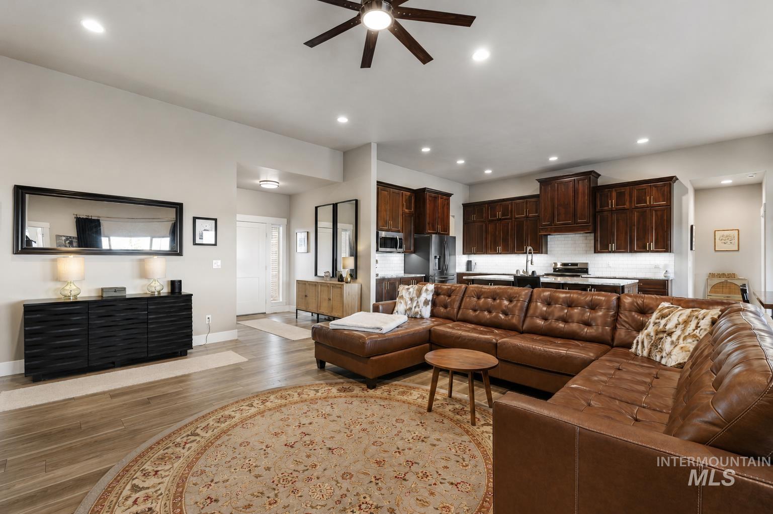 3840 Susan Cir E, Kimberly, Idaho 83334-5502, 4 Bedrooms, 2.5 Bathrooms, Residential For Sale, Price $750,000, 98986203