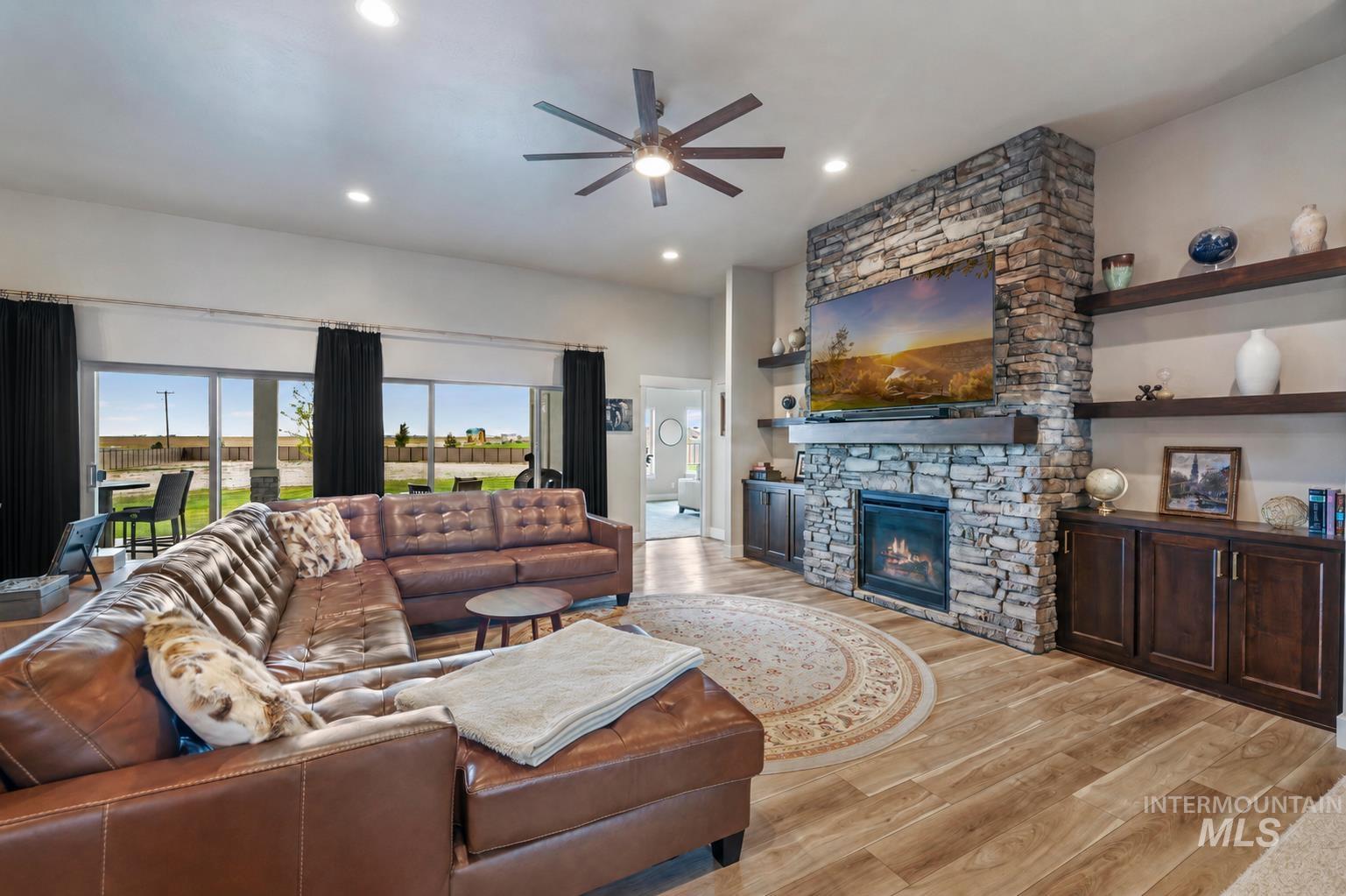 3840 Susan Cir E, Kimberly, Idaho 83334-5502, 4 Bedrooms, 2.5 Bathrooms, Residential For Sale, Price $750,000, 98986203