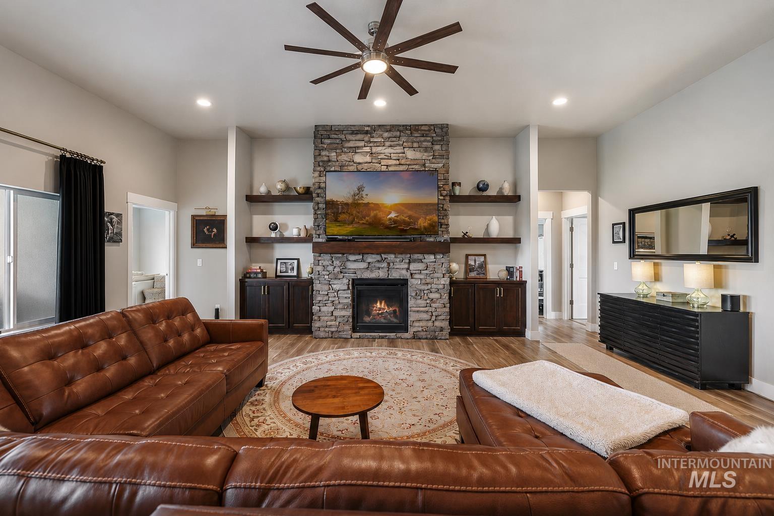 3840 Susan Cir E, Kimberly, Idaho 83334-5502, 4 Bedrooms, 2.5 Bathrooms, Residential For Sale, Price $750,000, 98986203