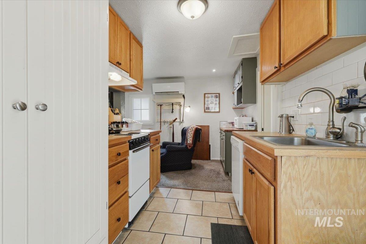 510 S. Fern St., Nampa, Idaho 83686, 2 Bedrooms, 1 Bathroom, Residential For Sale, Price $245,000, 98986205