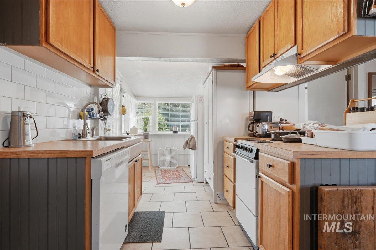 510 S. Fern St., Nampa, Idaho 83686, 2 Bedrooms, 1 Bathroom, Residential For Sale, Price $245,000, 98986205