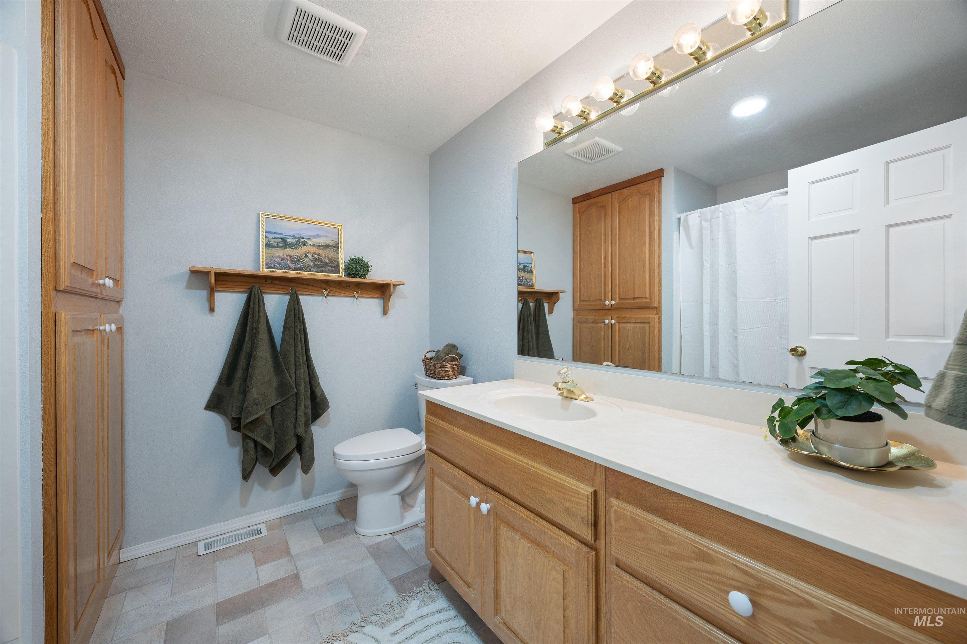 12474 W Ginger Creek Drive, Boise, Idaho 83713, 4 Bedrooms, 2.5 Bathrooms, Residential For Sale, Price $1,200,000, 98986211
