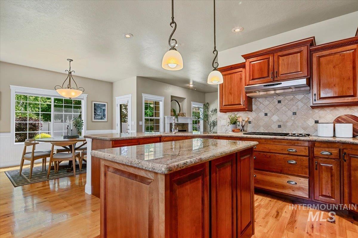3882 S Arno Ave, Meridian, Idaho 83642, 4 Bedrooms, 2.5 Bathrooms, Residential For Sale, Price $799,900, 98986212
