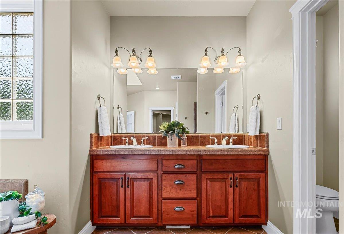 3882 S Arno Ave, Meridian, Idaho 83642, 4 Bedrooms, 2.5 Bathrooms, Residential For Sale, Price $799,900, 98986212