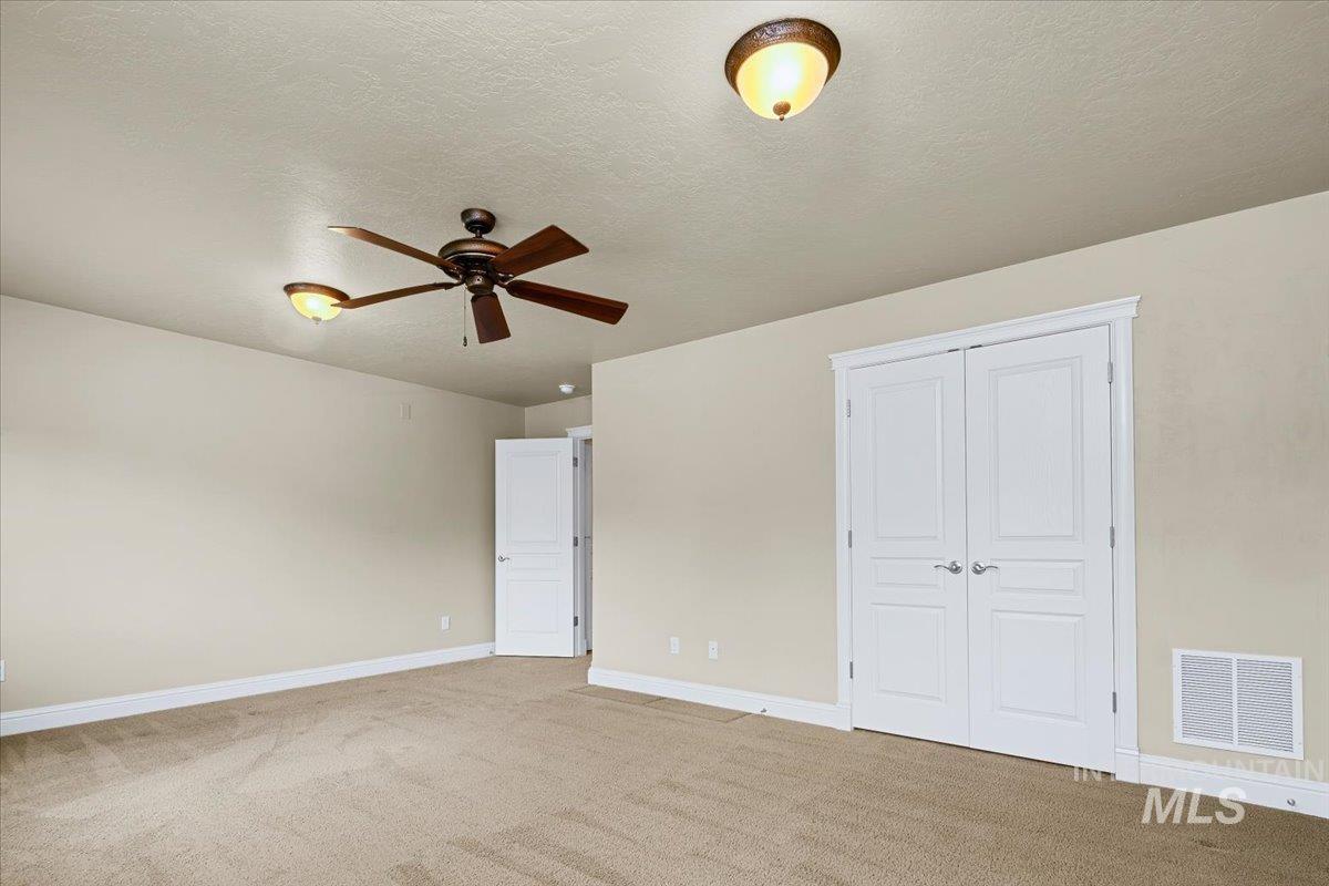 3882 S Arno Ave, Meridian, Idaho 83642, 4 Bedrooms, 2.5 Bathrooms, Residential For Sale, Price $799,900, 98986212