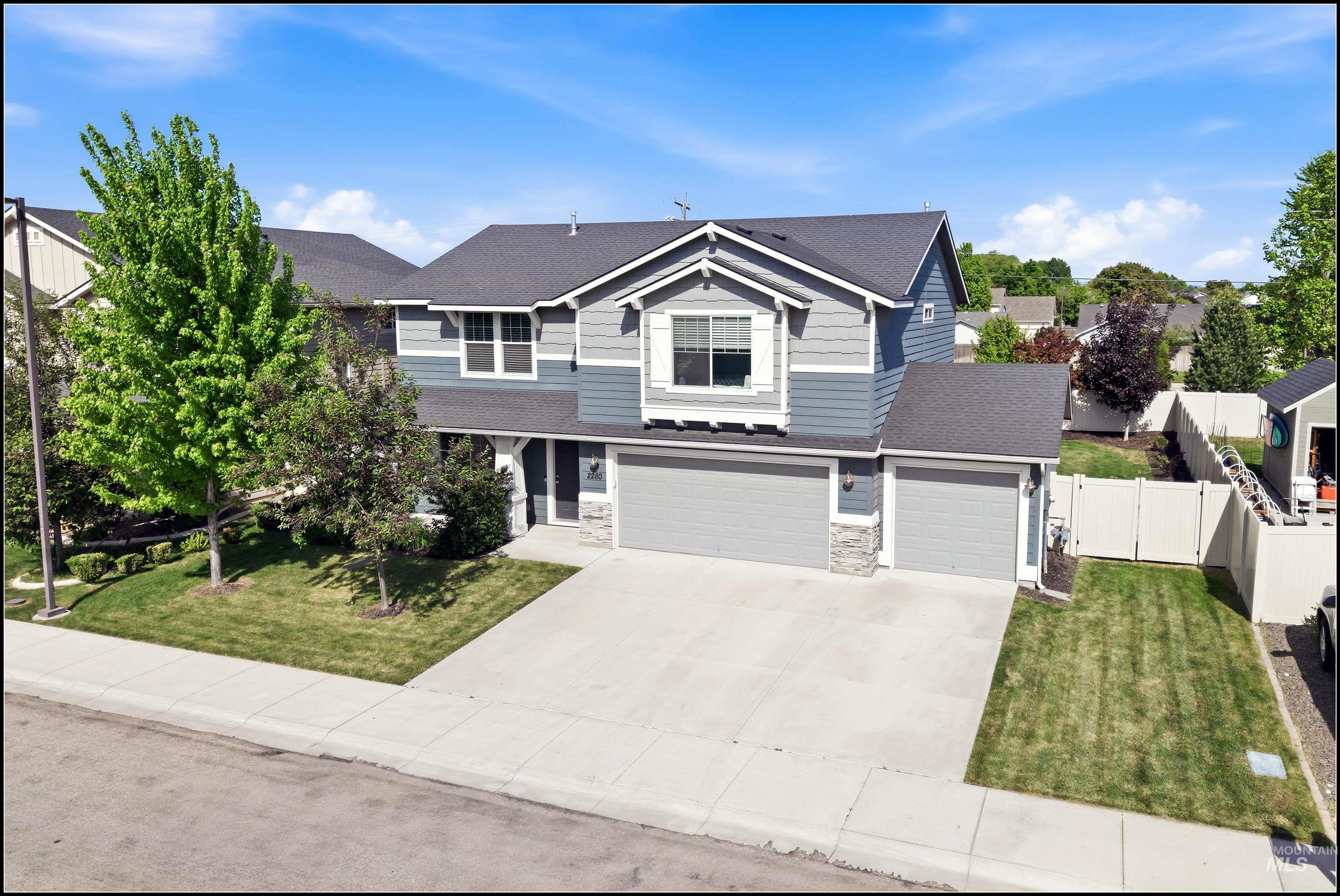 2280 N Doe Ave., Kuna, Idaho 83634, 4 Bedrooms, 2.5 Bathrooms, Residential For Sale, Price $472,500, 98986214