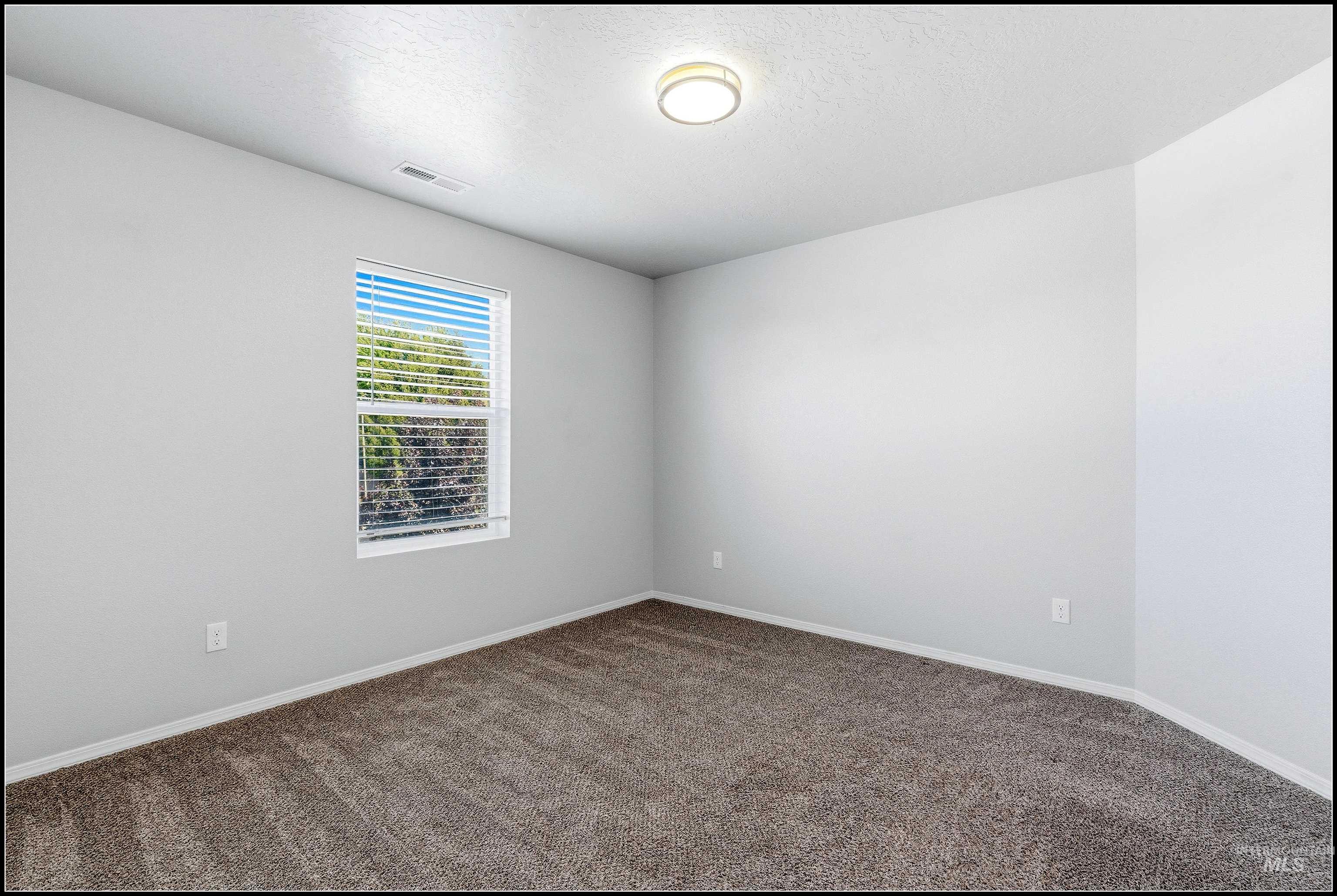 2280 N Doe Ave., Kuna, Idaho 83634, 4 Bedrooms, 2.5 Bathrooms, Residential For Sale, Price $472,500, 98986214