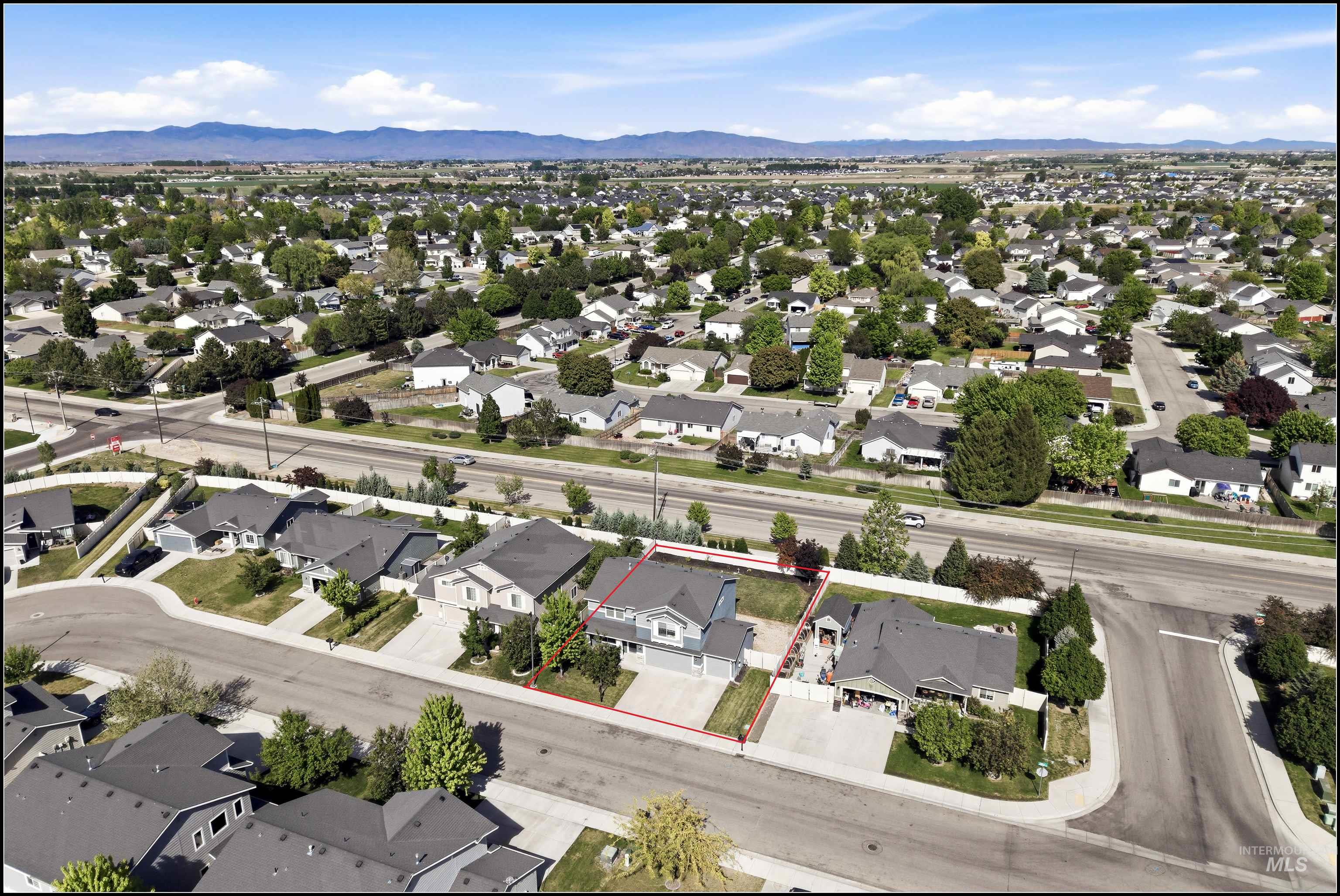 2280 N Doe Ave., Kuna, Idaho 83634, 4 Bedrooms, 2.5 Bathrooms, Residential For Sale, Price $472,500, 98986214