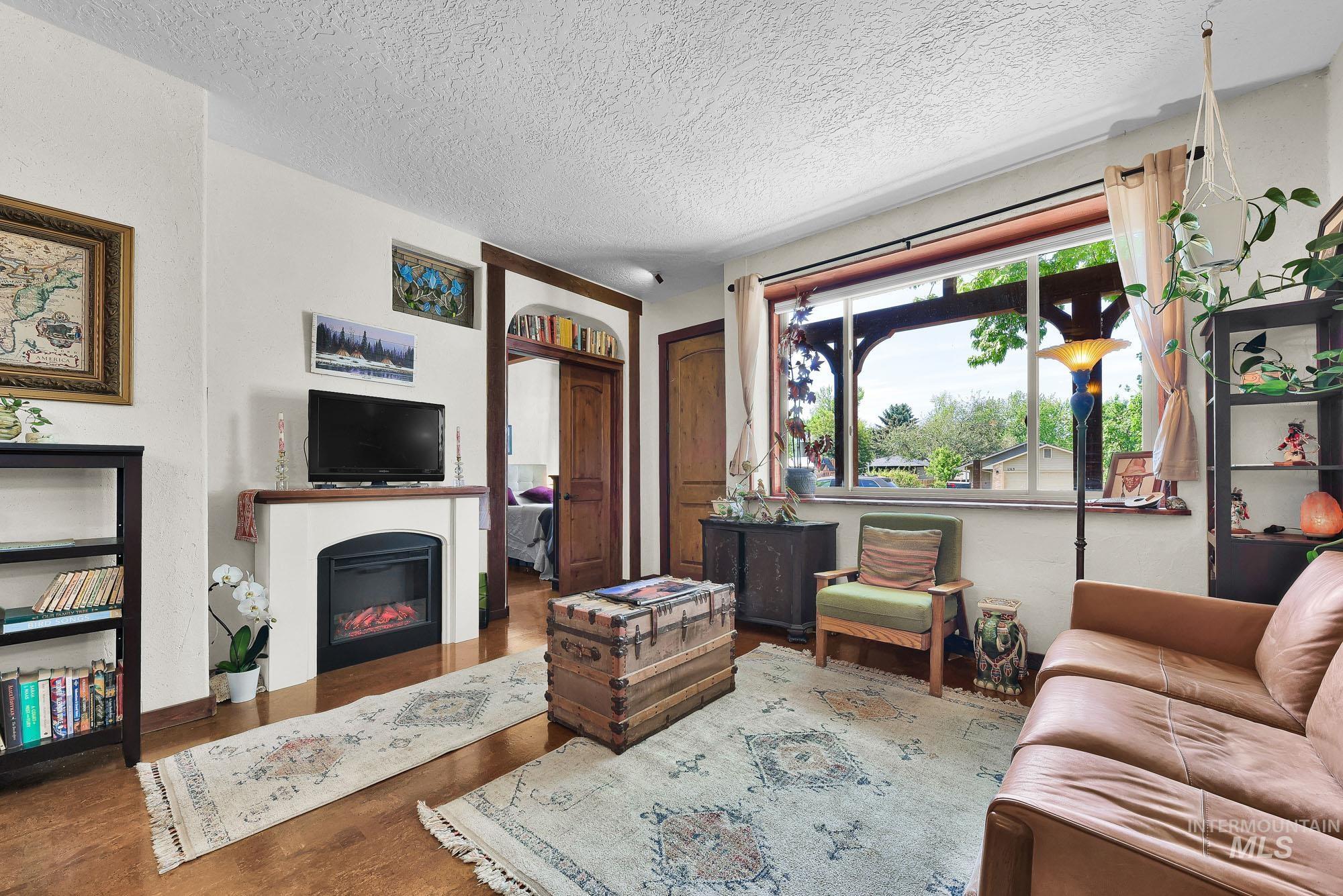 1312 E Franklin St, Boise, Idaho 83712, 2 Bedrooms, 1 Bathroom, Residential For Sale, Price $624,900, 98986215
