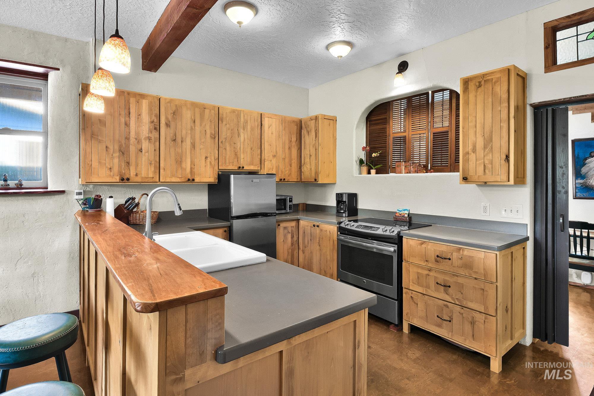 1312 E Franklin St, Boise, Idaho 83712, 2 Bedrooms, 1 Bathroom, Residential For Sale, Price $624,900, 98986215