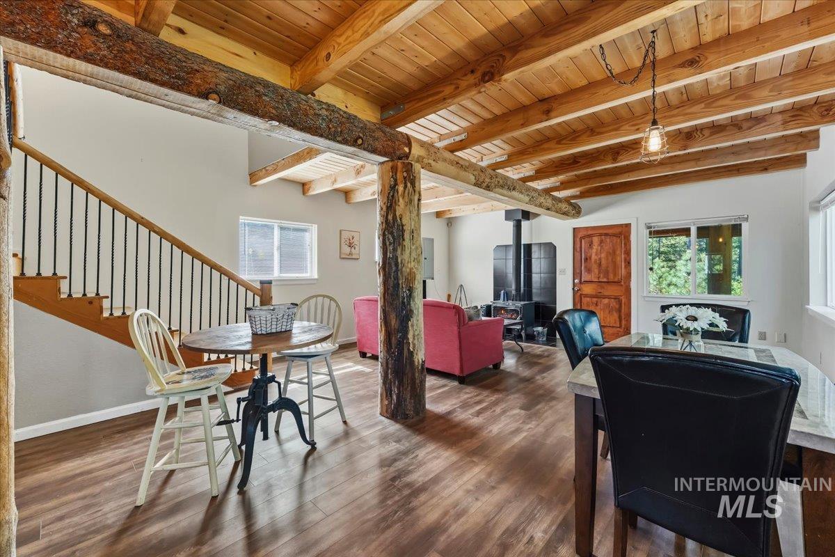 17 Bear Run Lane, Boise, Idaho 83716-3320, 2 Bedrooms, 2 Bathrooms, Residential For Sale, Price $359,900, 98986216