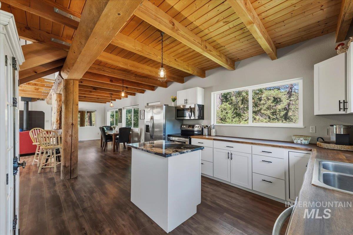 17 Bear Run Lane, Boise, Idaho 83716-3320, 2 Bedrooms, 2 Bathrooms, Residential For Sale, Price $359,900, 98986216