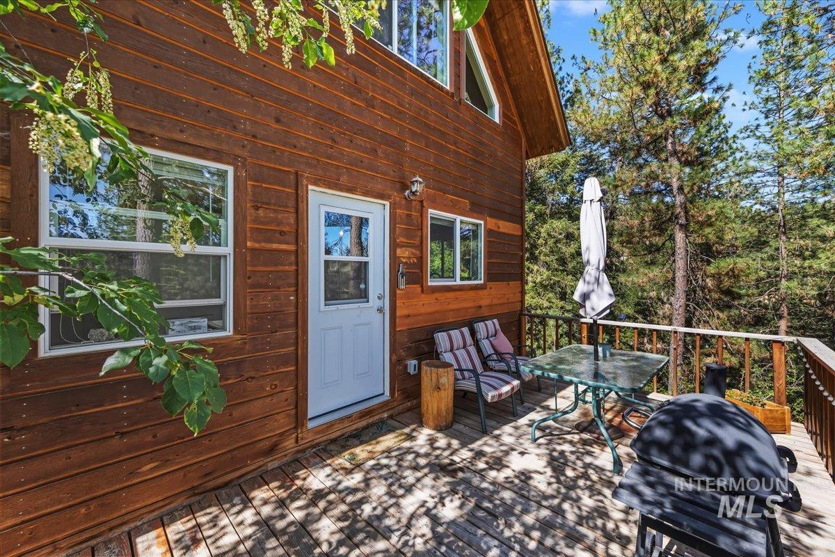 17 Bear Run Lane, Boise, Idaho 83716-3320, 2 Bedrooms, 2 Bathrooms, Residential For Sale, Price $359,900, 98986216