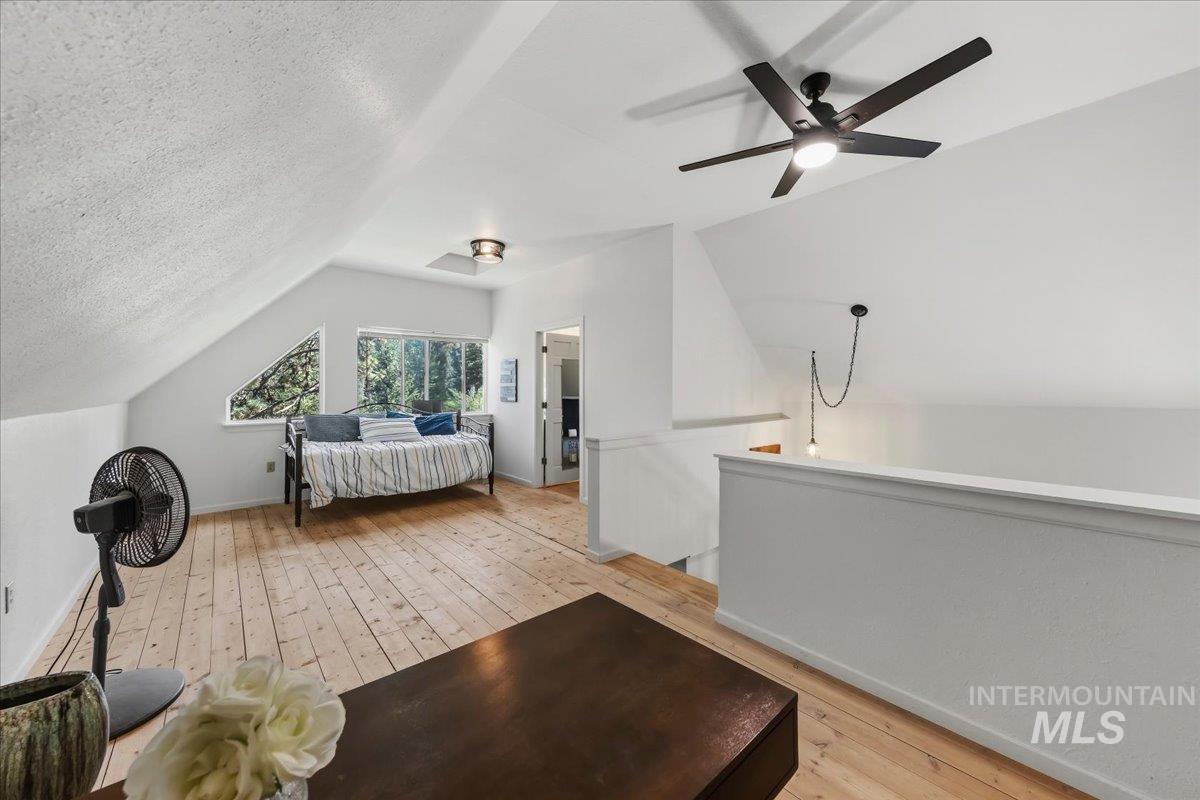17 Bear Run Lane, Boise, Idaho 83716-3320, 2 Bedrooms, 2 Bathrooms, Residential For Sale, Price $359,900, 98986216