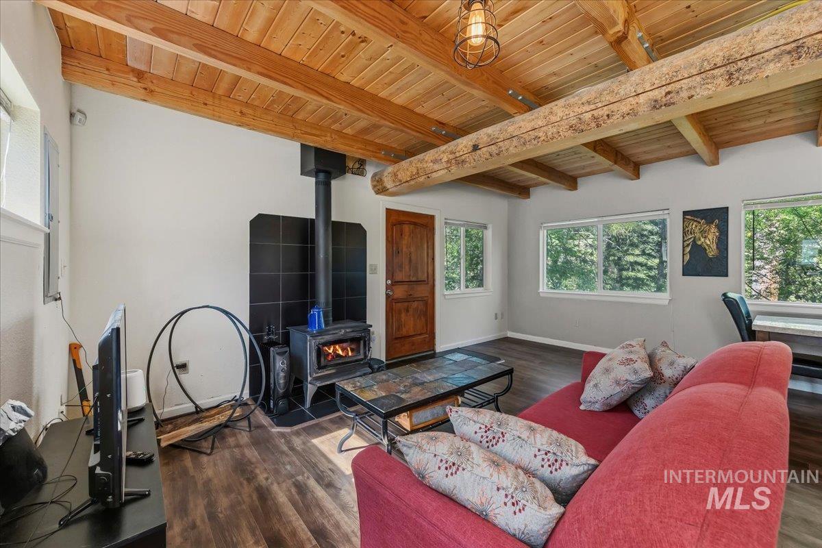17 Bear Run Lane, Boise, Idaho 83716-3320, 2 Bedrooms, 2 Bathrooms, Residential For Sale, Price $359,900, 98986216