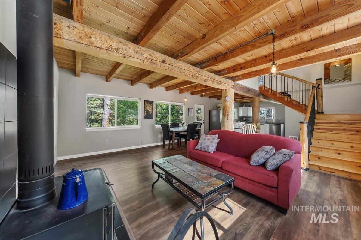 17 Bear Run Lane, Boise, Idaho 83716-3320, 2 Bedrooms, 2 Bathrooms, Residential For Sale, Price $359,900, 98986216