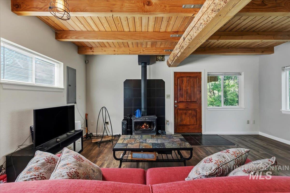 17 Bear Run Lane, Boise, Idaho 83716-3320, 2 Bedrooms, 2 Bathrooms, Residential For Sale, Price $359,900, 98986216