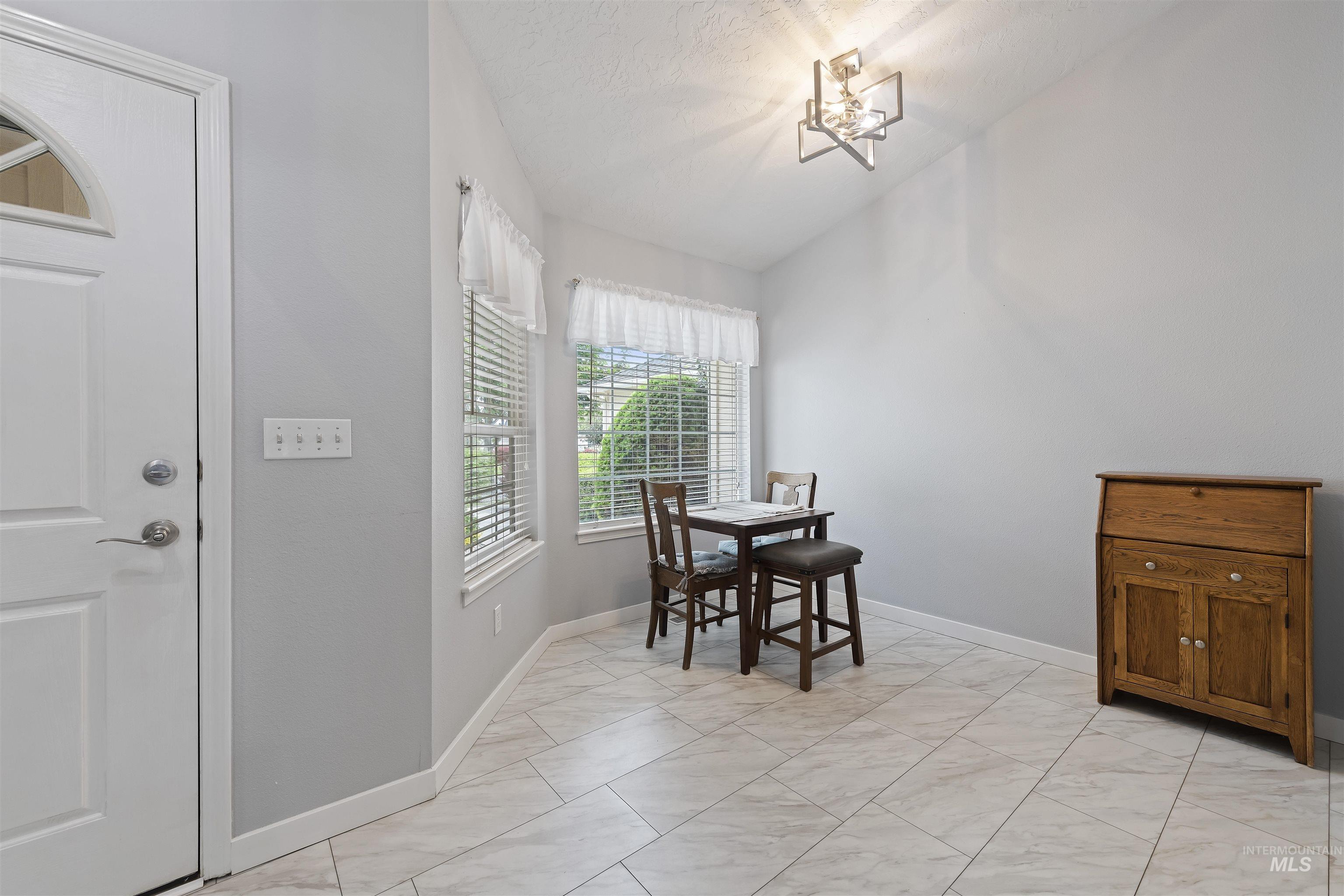 3385 W Fieldstream Lane, Meridian, Idaho 83646, 2 Bedrooms, 2 Bathrooms, Residential For Sale, Price $409,900, 98986217