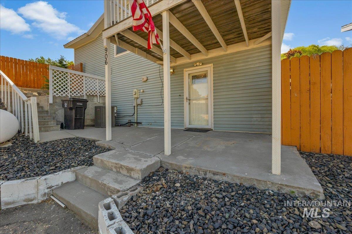 906 N 9Th St, Parma, Idaho 83660-5900, 4 Bedrooms, 3 Bathrooms, Residential For Sale, Price $435,000,MLS 98986220