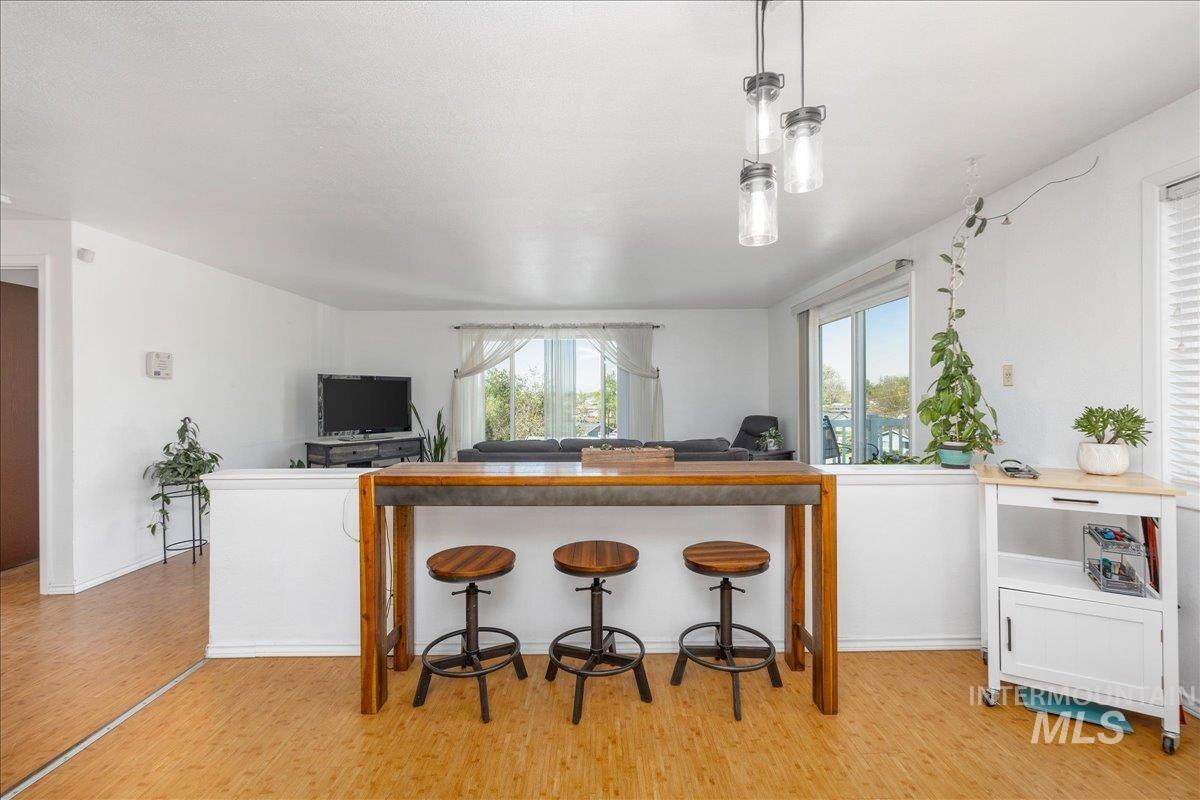 906 N 9Th St, Parma, Idaho 83660-5900, 4 Bedrooms, 3 Bathrooms, Residential For Sale, Price $435,000,MLS 98986220