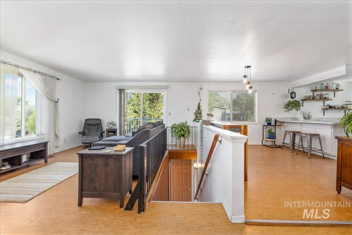 906 N 9Th St, Parma, Idaho 83660-5900, 4 Bedrooms, 3 Bathrooms, Residential For Sale, Price $435,000,MLS 98986220