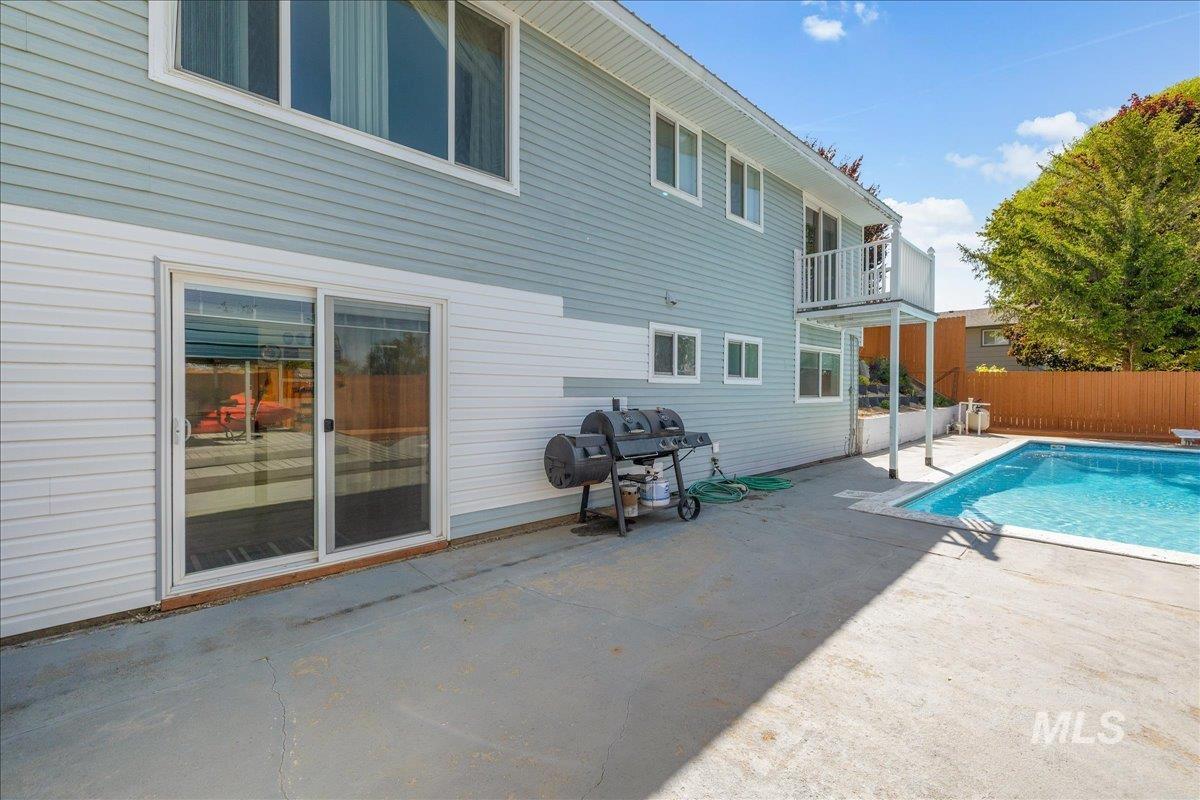 906 N 9Th St, Parma, Idaho 83660-5900, 4 Bedrooms, 3 Bathrooms, Residential For Sale, Price $435,000,MLS 98986220