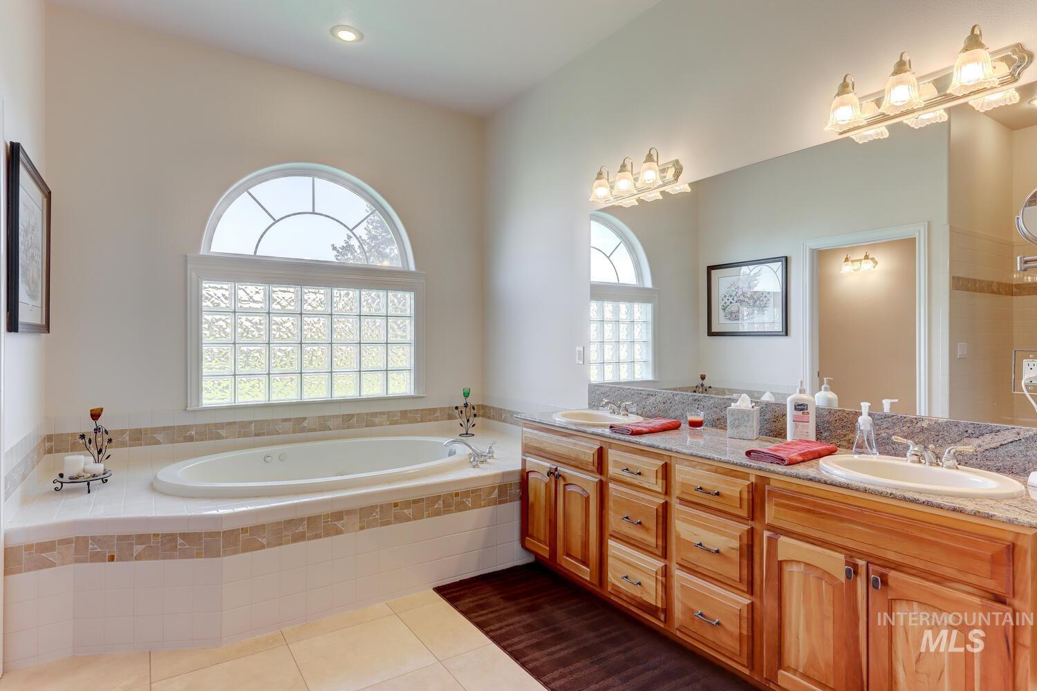 1795 W Black Canyon Hwy, Emmett, Idaho 83617, 3 Bedrooms, 3.5 Bathrooms, Residential For Sale, Price $1,975,000, 98986221