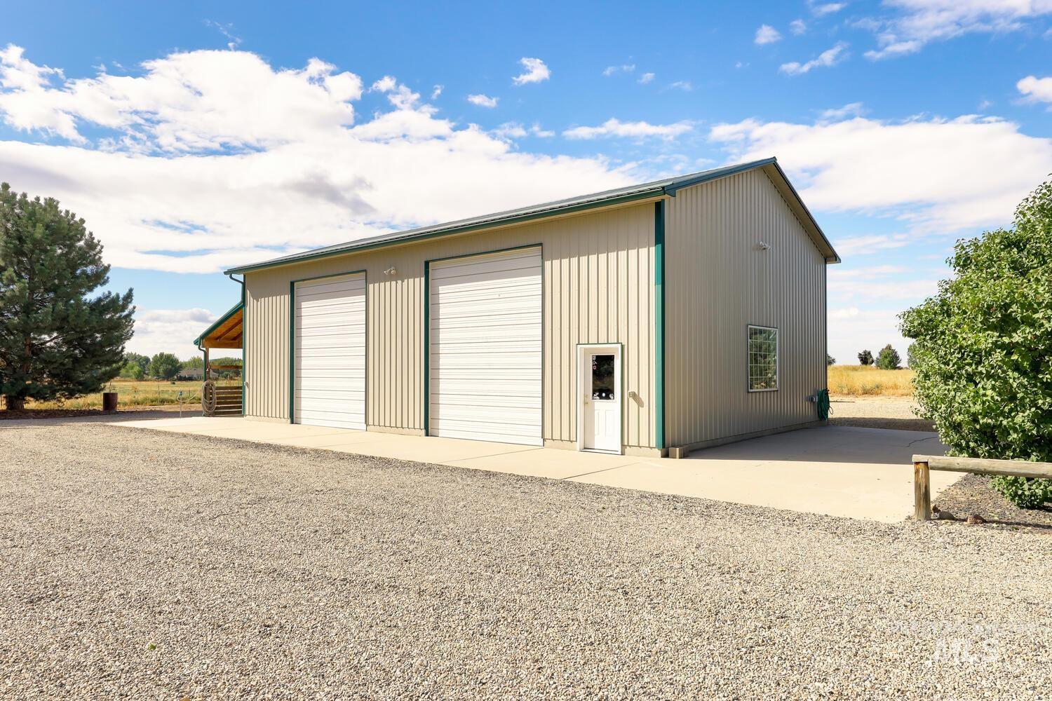 1795 W Black Canyon Hwy, Emmett, Idaho 83617, 3 Bedrooms, 3.5 Bathrooms, Residential For Sale, Price $1,975,000, 98986221