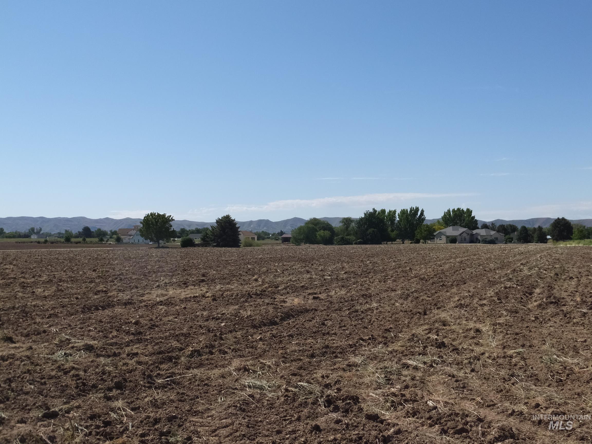 1795 W Black Canyon Hwy, Emmett, Idaho 83617, 3 Bedrooms, 3.5 Bathrooms, Residential For Sale, Price $1,955,000, 98986221