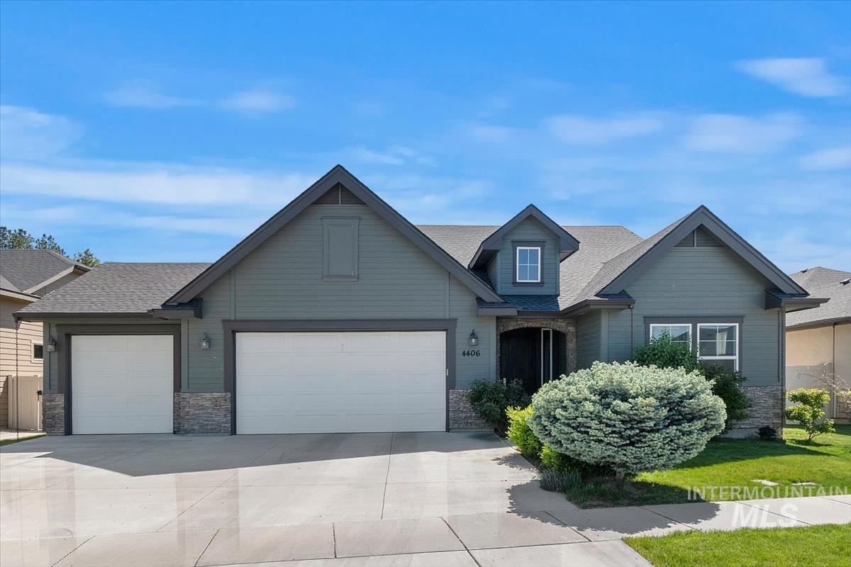 4406 S Lava Springs Loop, Nampa, Idaho 83686, 4 Bedrooms, 2.5 Bathrooms, Residential For Sale, Price $475,000,MLS 98986225