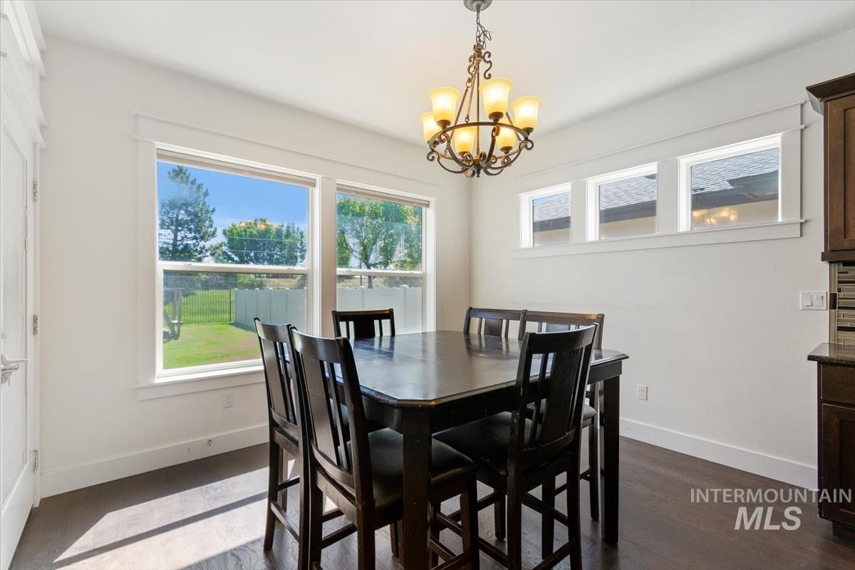 4406 S Lava Springs Loop, Nampa, Idaho 83686, 4 Bedrooms, 2.5 Bathrooms, Residential For Sale, Price $475,000,MLS 98986225