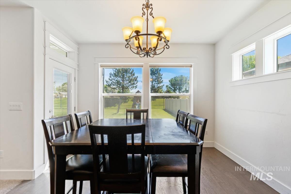 4406 S Lava Springs Loop, Nampa, Idaho 83686, 4 Bedrooms, 2.5 Bathrooms, Residential For Sale, Price $475,000,MLS 98986225
