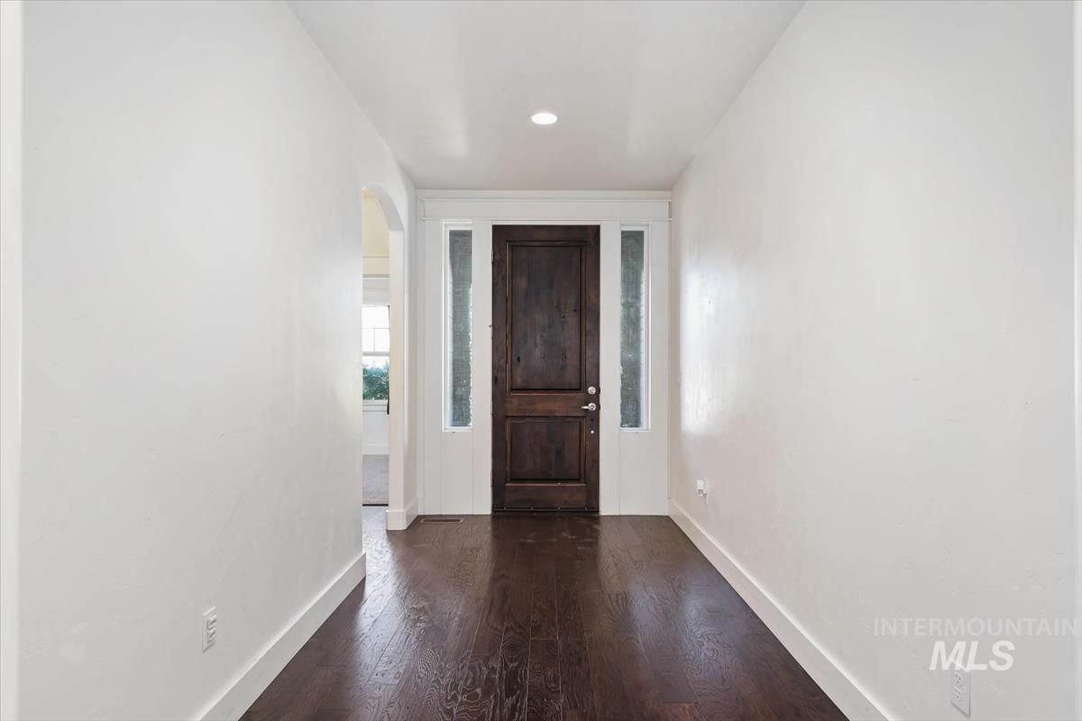 4406 S Lava Springs Loop, Nampa, Idaho 83686, 4 Bedrooms, 2.5 Bathrooms, Residential For Sale, Price $475,000,MLS 98986225