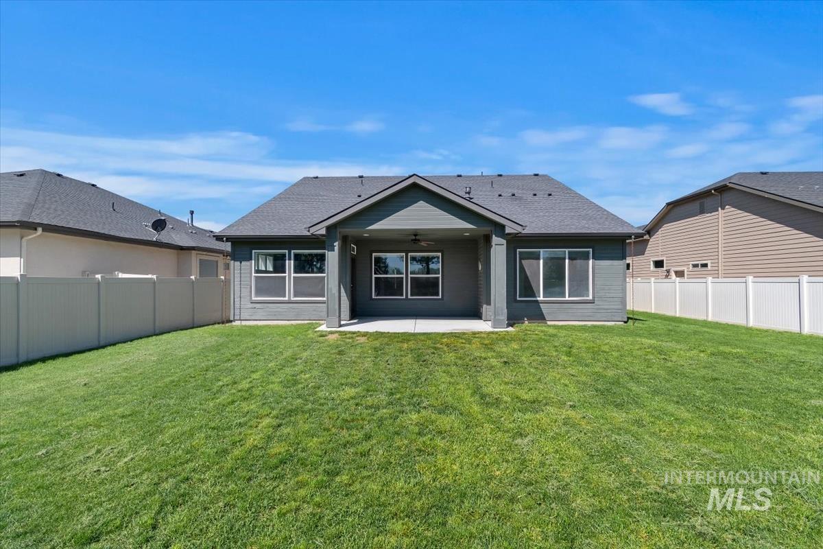 4406 S Lava Springs Loop, Nampa, Idaho 83686, 4 Bedrooms, 2.5 Bathrooms, Residential For Sale, Price $475,000,MLS 98986225