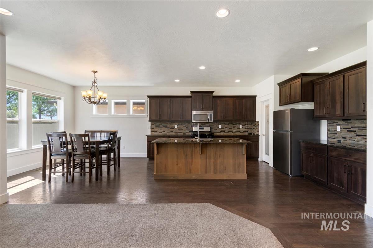 4406 S Lava Springs Loop, Nampa, Idaho 83686, 4 Bedrooms, 2.5 Bathrooms, Residential For Sale, Price $475,000,MLS 98986225