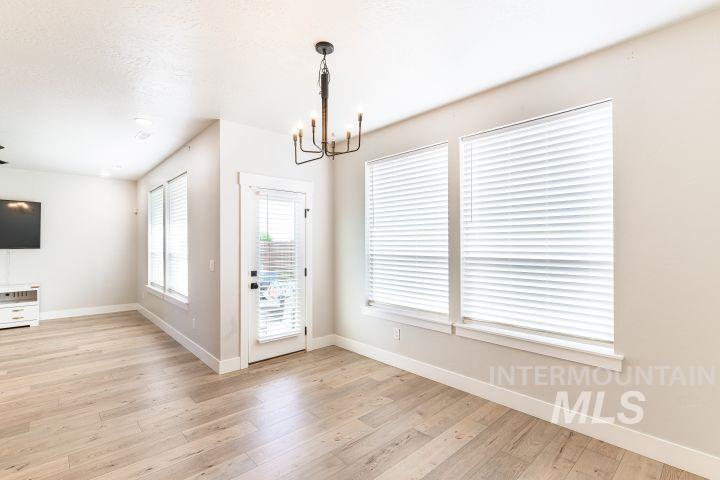 6941 S Sunfish Way, Boise, Idaho 83709, 5 Bedrooms, 2.5 Bathrooms, Residential For Sale, Price $589,999,MLS 98986227