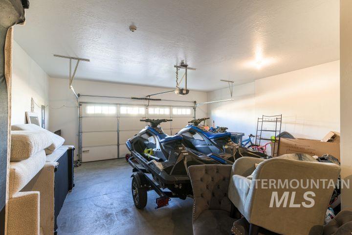 6941 S Sunfish Way, Boise, Idaho 83709, 5 Bedrooms, 2.5 Bathrooms, Residential For Sale, Price $589,999,MLS 98986227