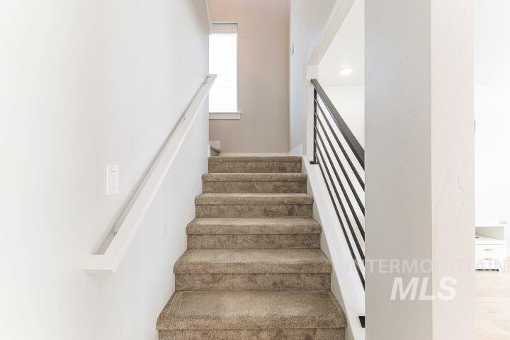 6941 S Sunfish Way, Boise, Idaho 83709, 5 Bedrooms, 2.5 Bathrooms, Residential For Sale, Price $589,999,MLS 98986227