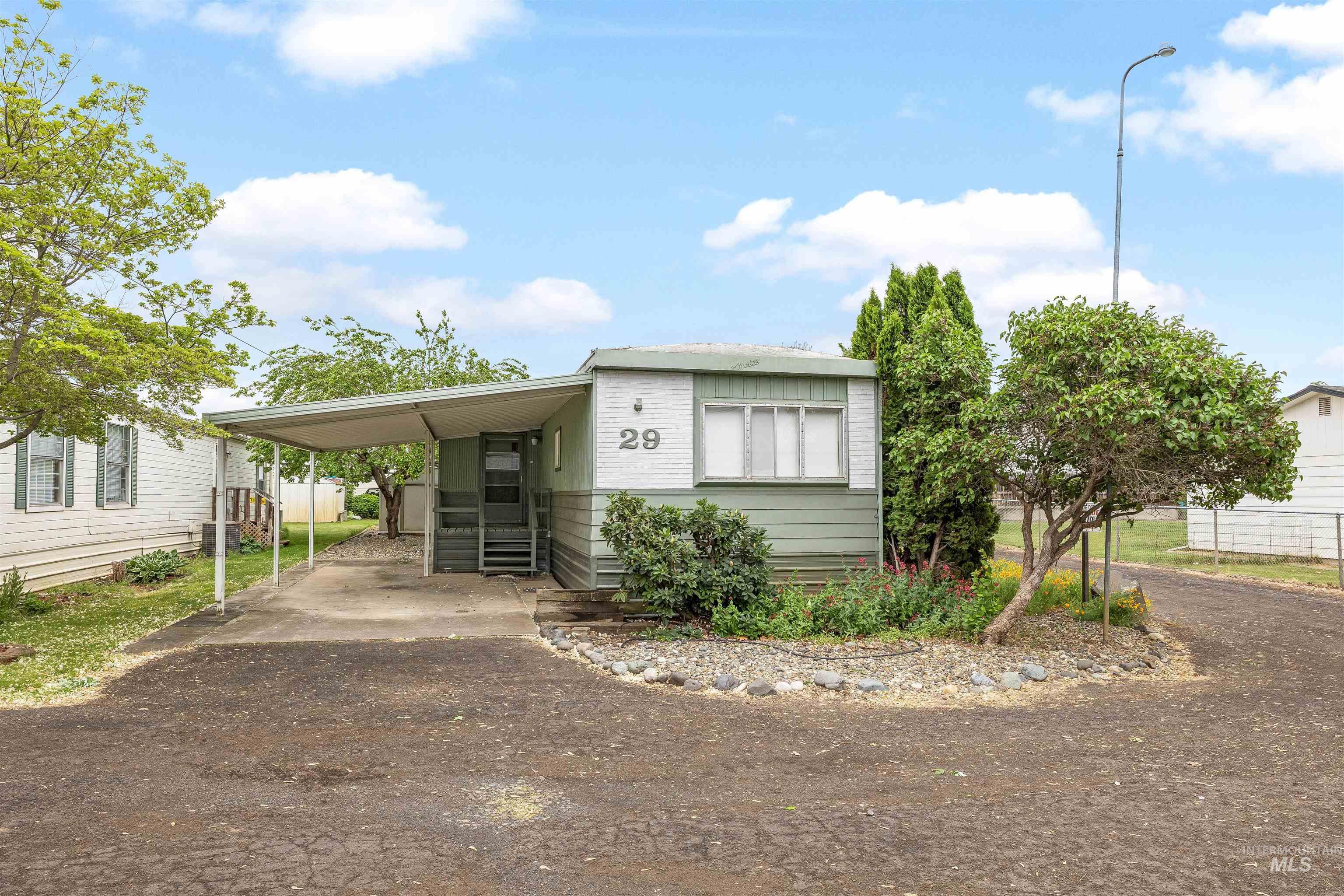 516 Park Ave, Lewiston, Idaho 83501-0000, 2 Bedrooms, 2 Bathrooms, Residential For Sale, Price $79,500, 98986228