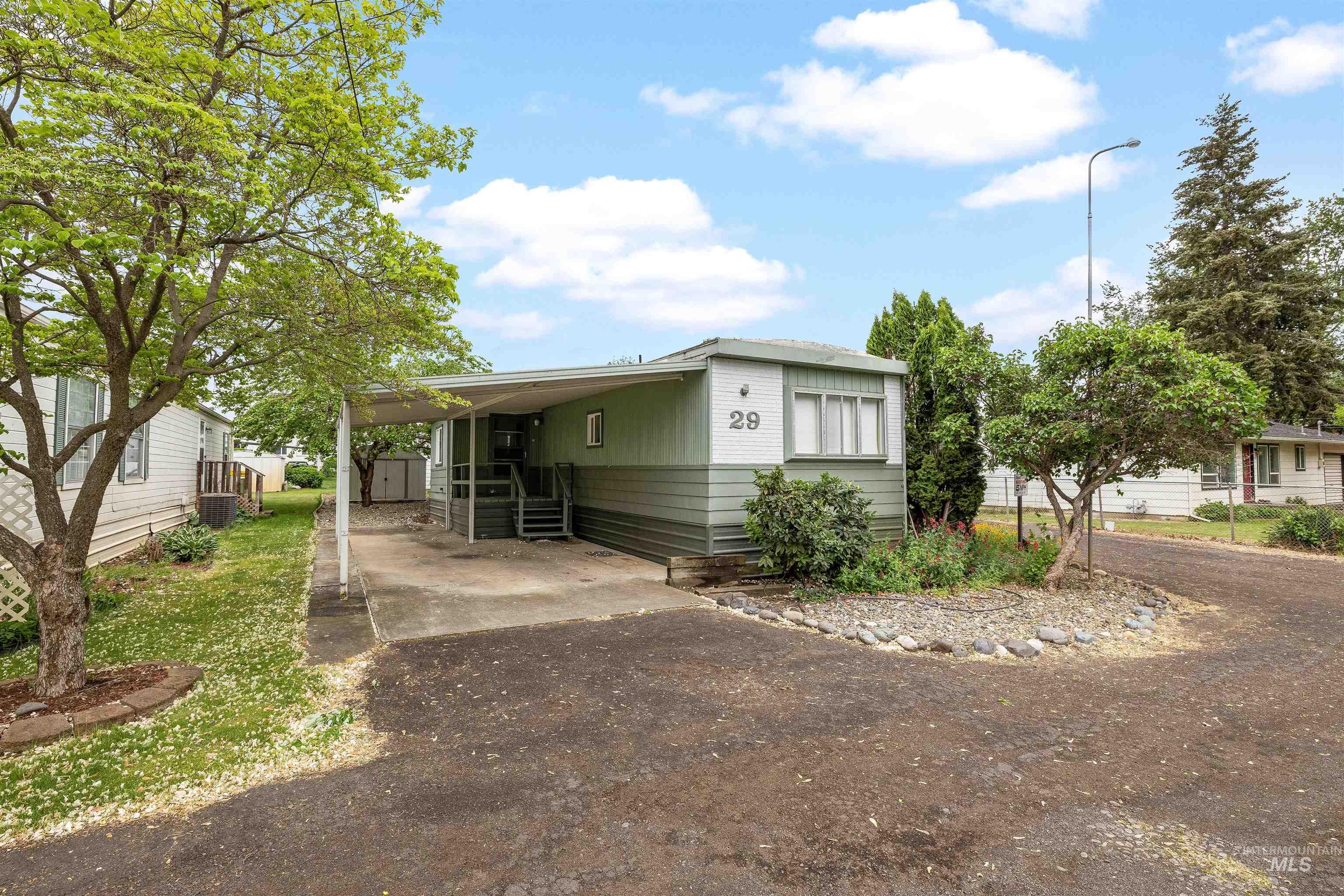 516 Park Ave, Lewiston, Idaho 83501, 2 Bedrooms, 2 Bathrooms, Residential For Sale, Price $69,900,MLS 98986228