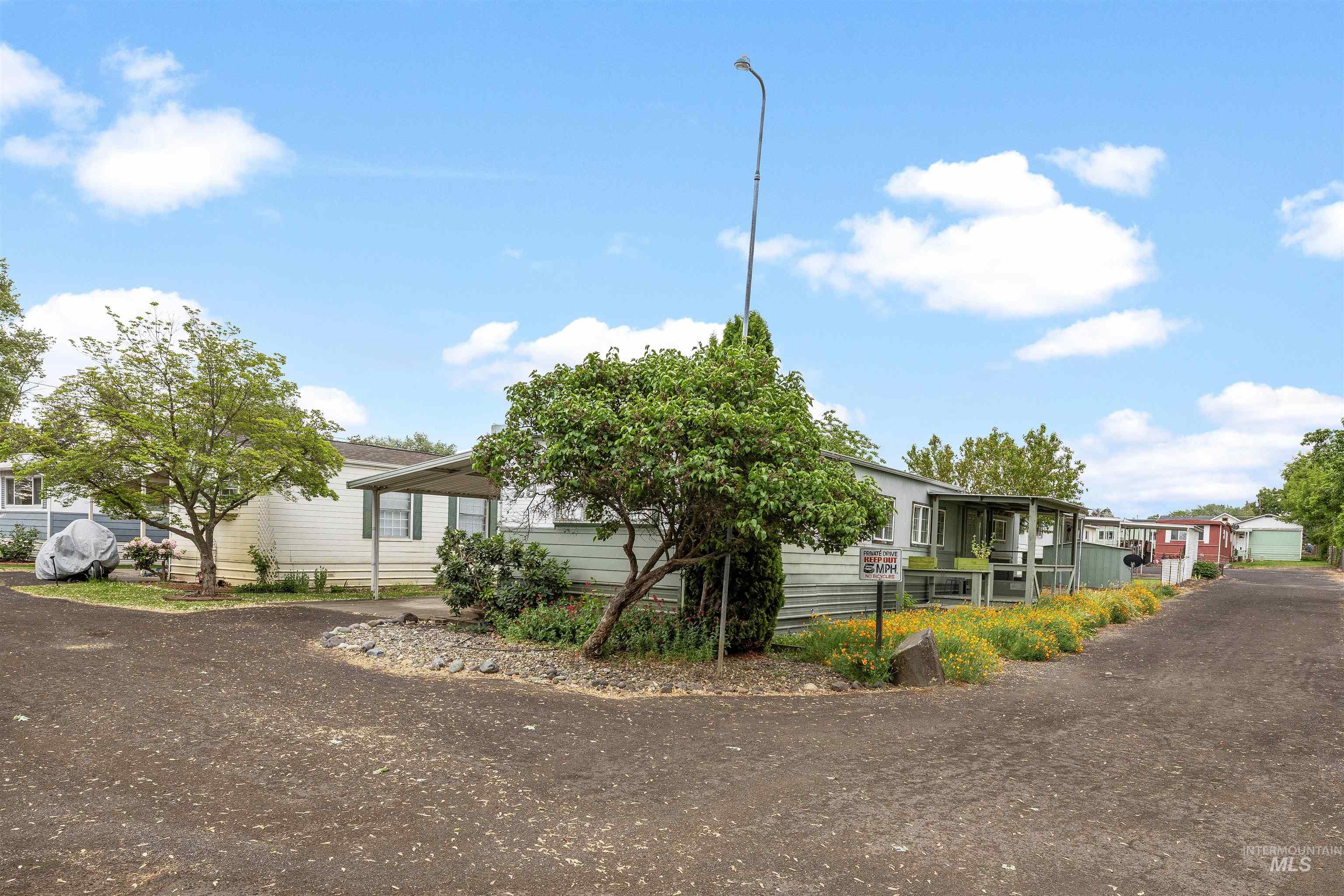 516 Park Ave, Lewiston, Idaho 83501, 2 Bedrooms, 2 Bathrooms, Residential For Sale, Price $69,900,MLS 98986228