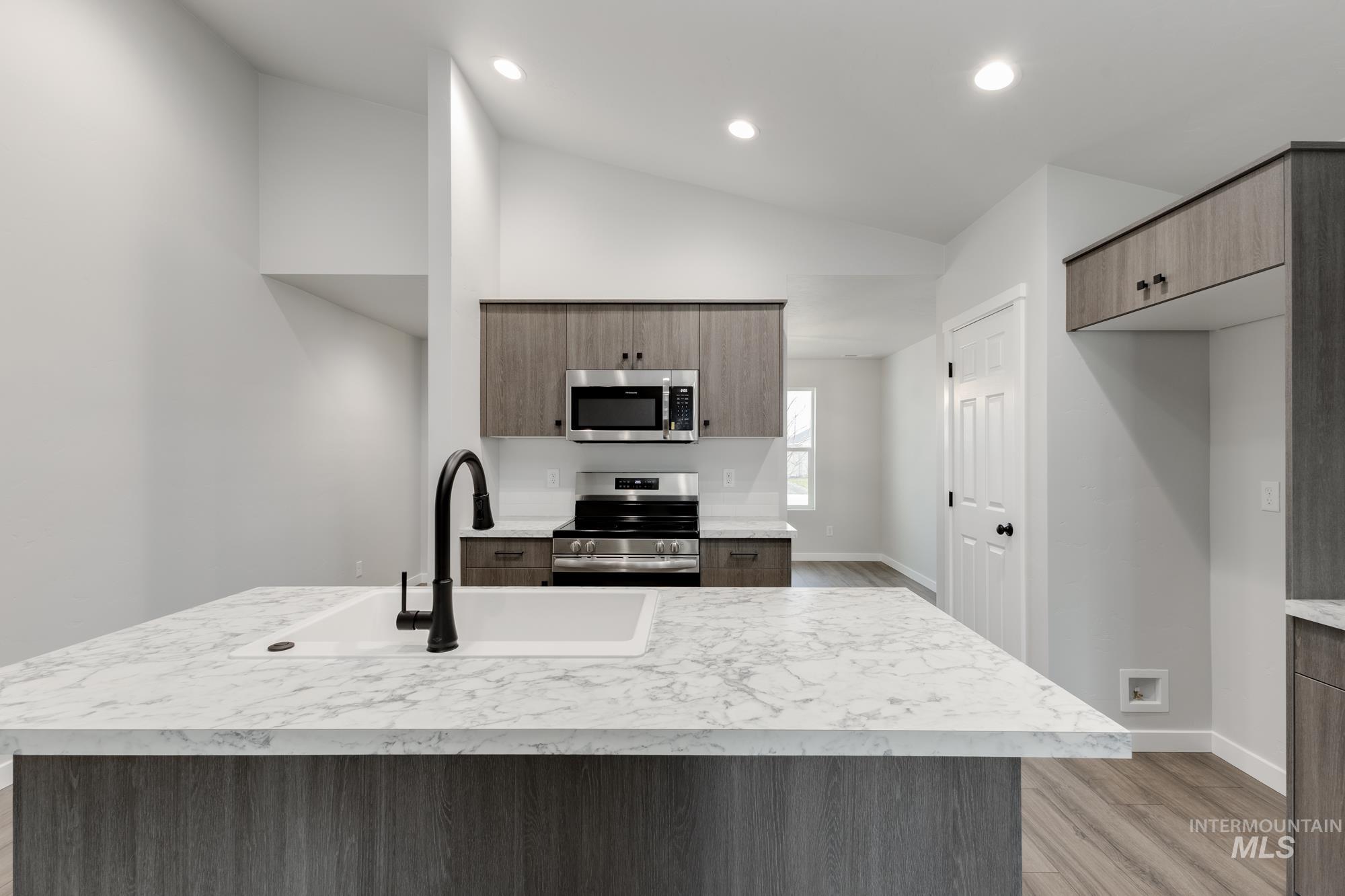 502 Oliver St, Emmett, Idaho 83617, 3 Bedrooms, 2 Bathrooms, Residential For Sale, Price $414,990, 98986229