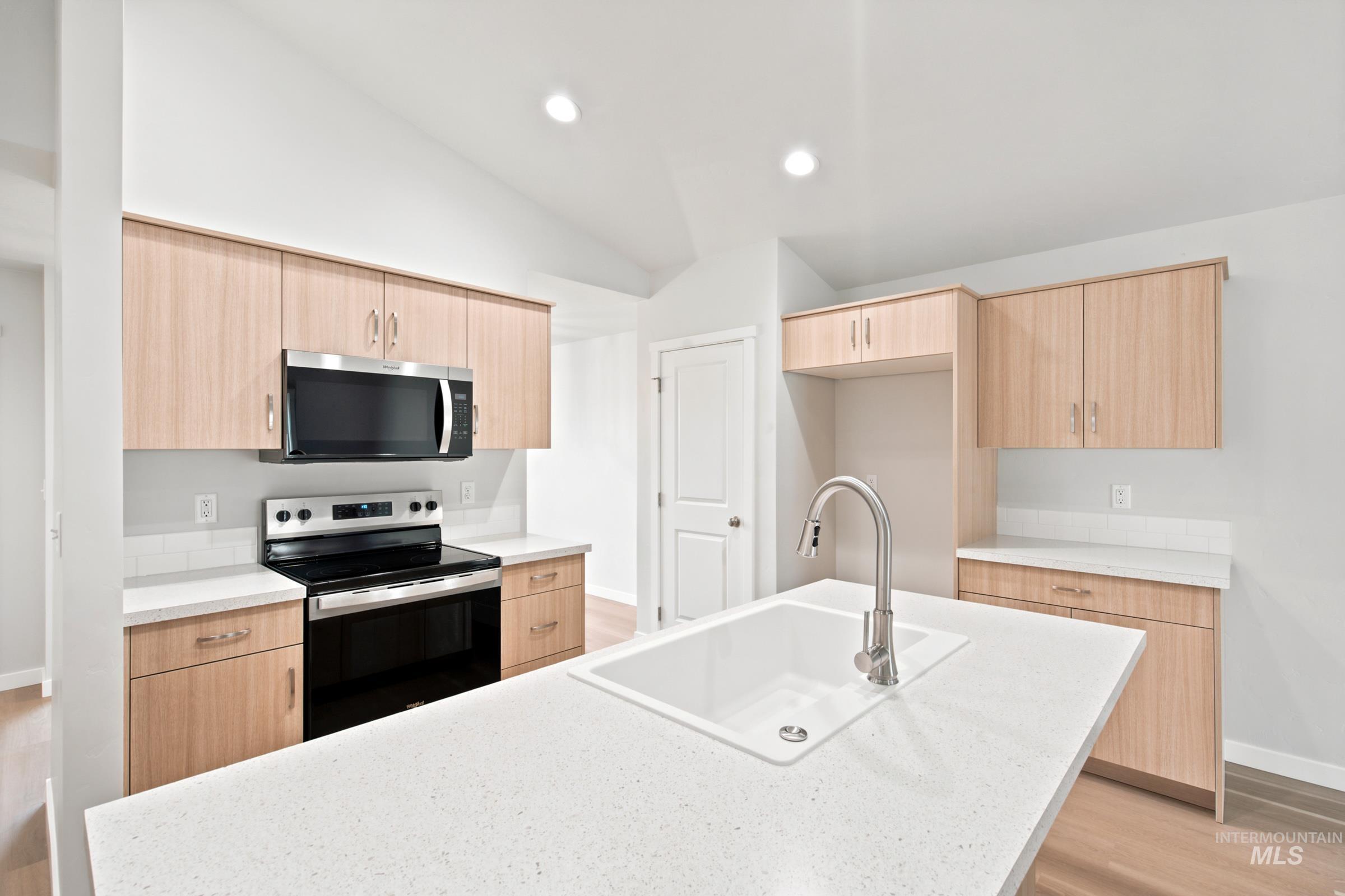 502 Oliver St, Emmett, Idaho 83617, 3 Bedrooms, 2 Bathrooms, Residential For Sale, Price $407,990, 98986229