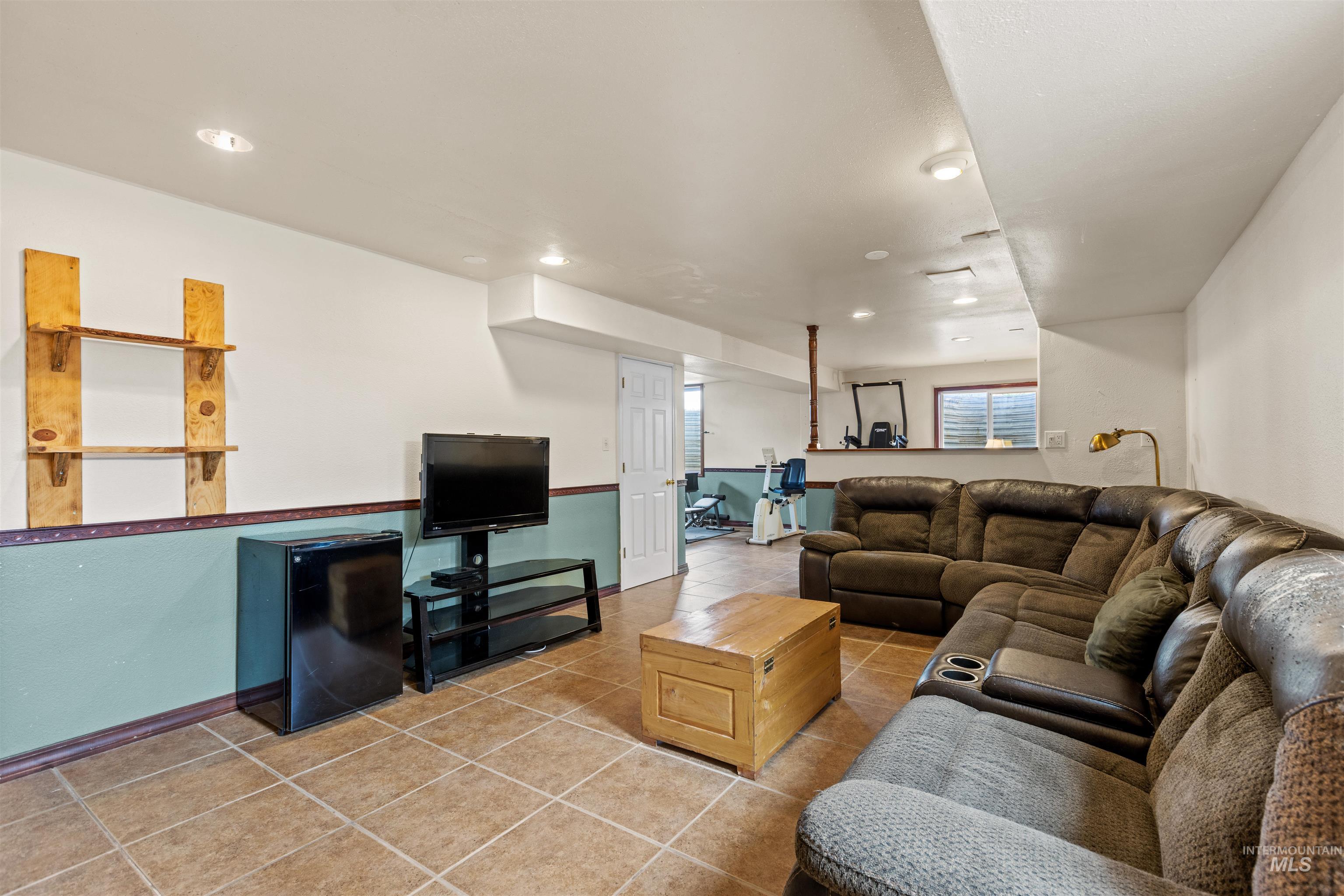 9434 Bonanza Ln, Melba, Idaho 83641, 4 Bedrooms, 2.5 Bathrooms, Residential For Sale, Price $615,000,MLS 98986231