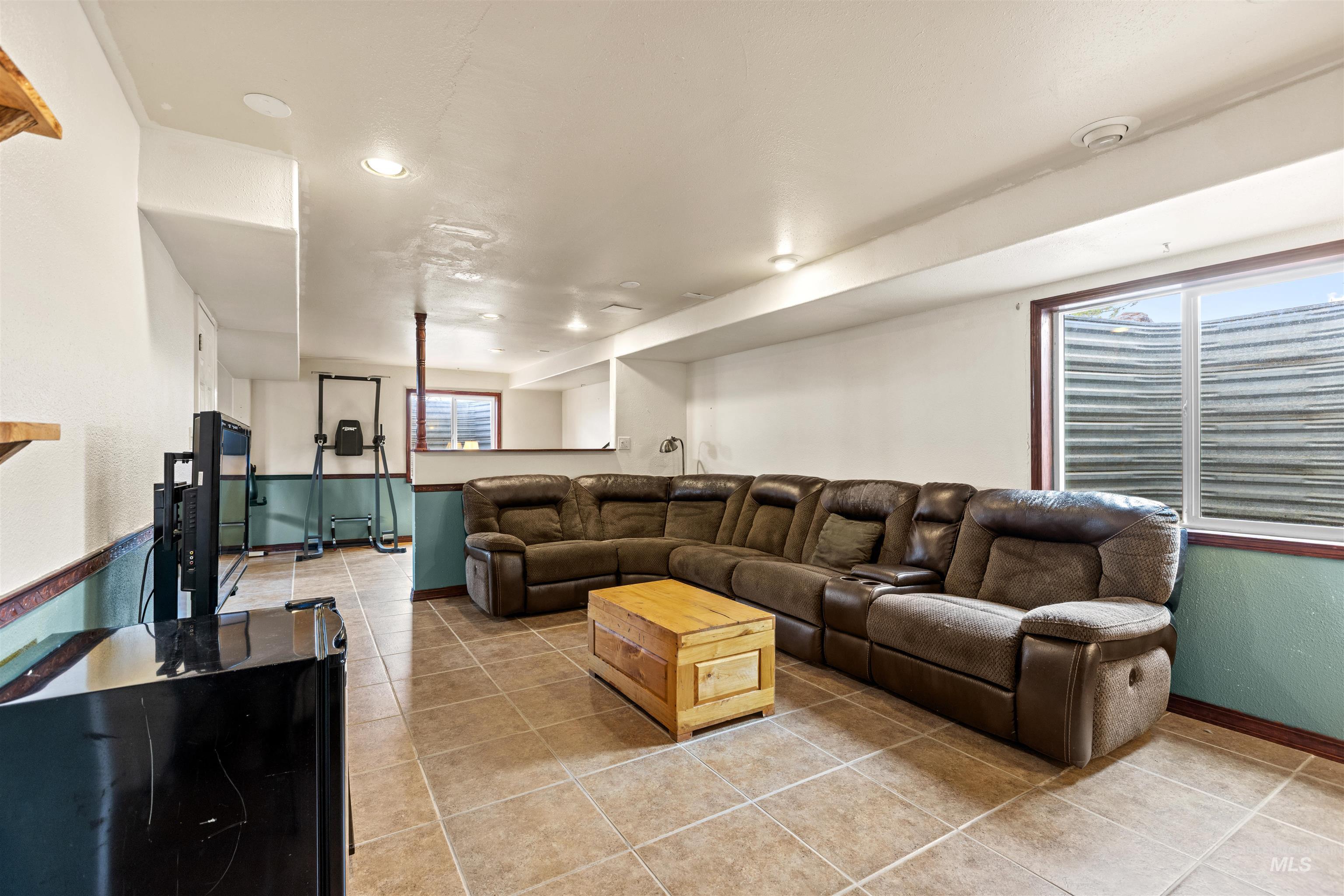 9434 Bonanza Ln, Melba, Idaho 83641, 4 Bedrooms, 2.5 Bathrooms, Residential For Sale, Price $615,000,MLS 98986231