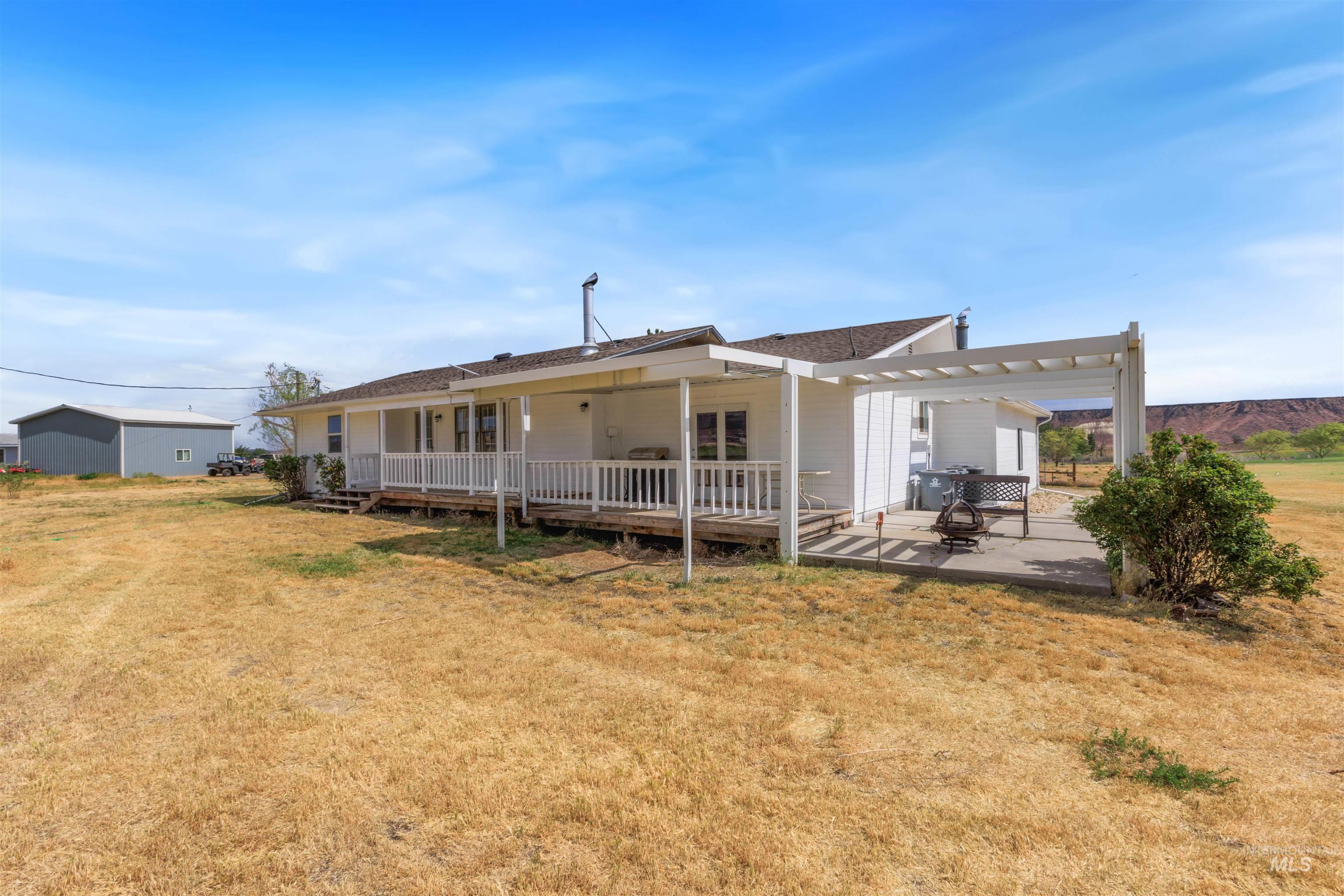 9434 Bonanza Ln, Melba, Idaho 83641, 4 Bedrooms, 2.5 Bathrooms, Residential For Sale, Price $615,000,MLS 98986231